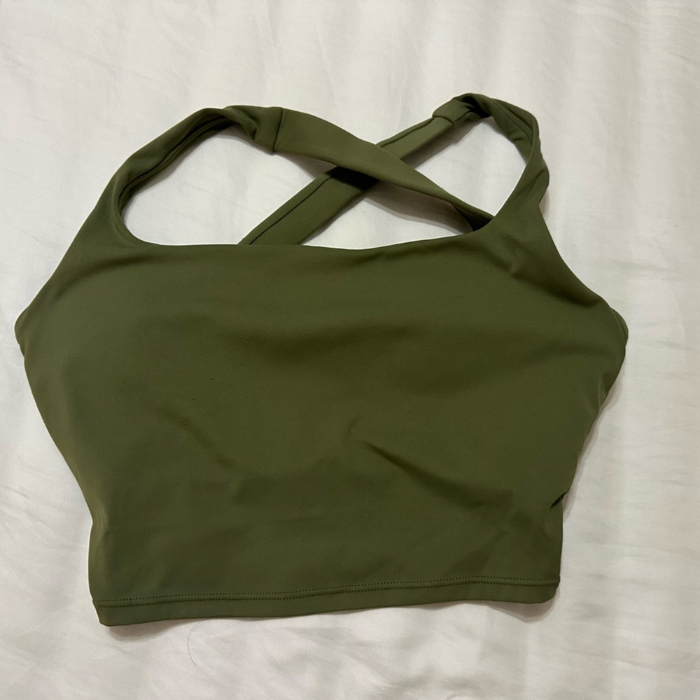 In My Feels Cloudful®
Air Square Neck
Crisscross Workout
Cropped Tank Top